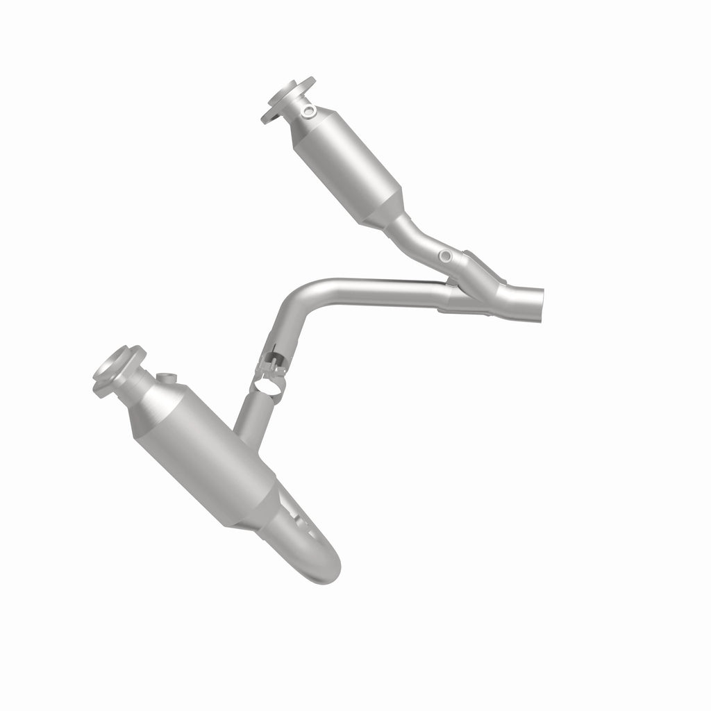 MagnaFlow Exhaust Products 5551832 California CARB Direct-Fit Catalytic Converter for Select Chrysler Aspen, Dodge Durango
