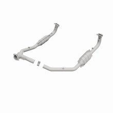 Load image into Gallery viewer, MagnaFlow Exhaust Products 93690 HM Grade Direct-Fit Catalytic Converter for Select Land Rover Defender 90, Land Rover Discovery