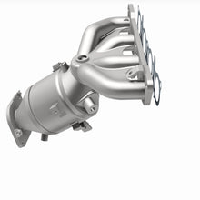 Load image into Gallery viewer, MagnaFlow Exhaust Products 290040 OEM Grade Manifold Catalytic Converter for Select Nissan Rogue Sport