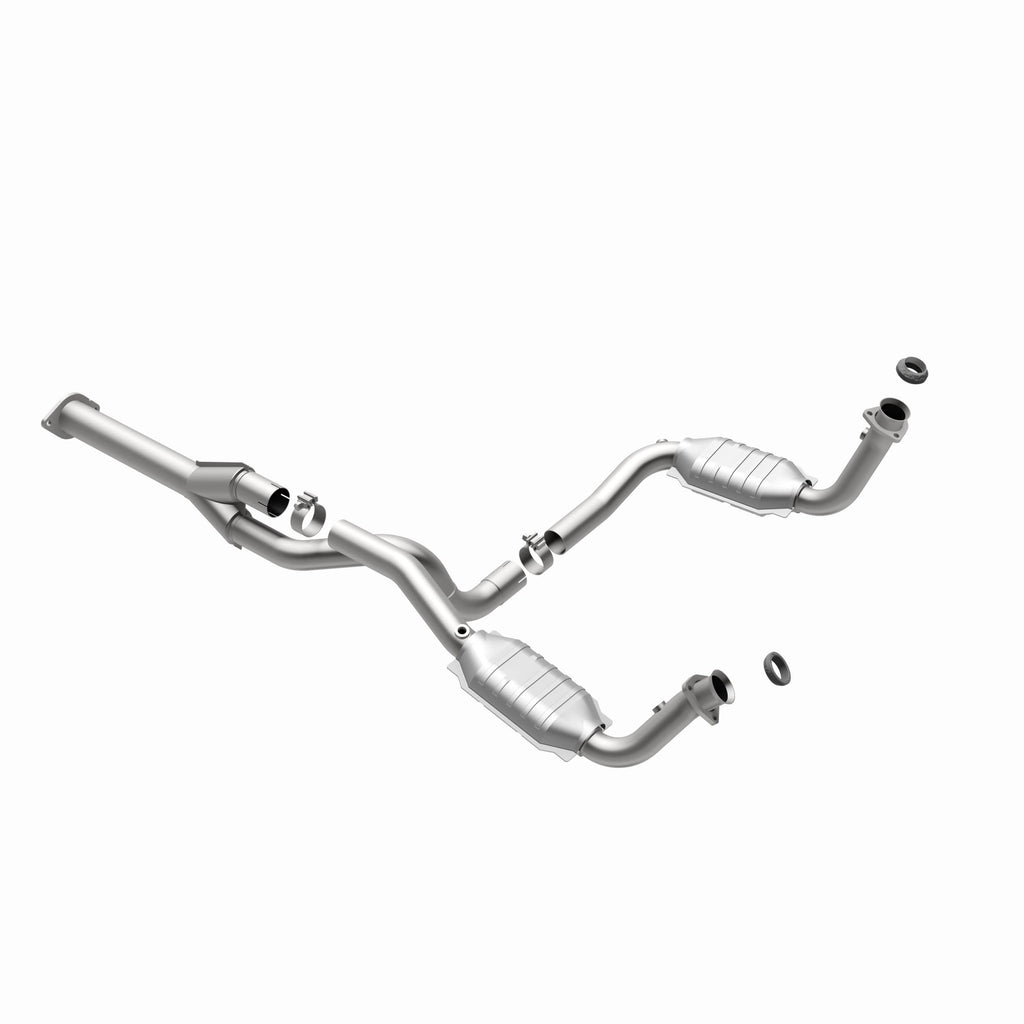 MagnaFlow Exhaust Products 51510 OEM Grade Direct-Fit Catalytic Converter for Select Chevrolet Express 1500, GMC Savana