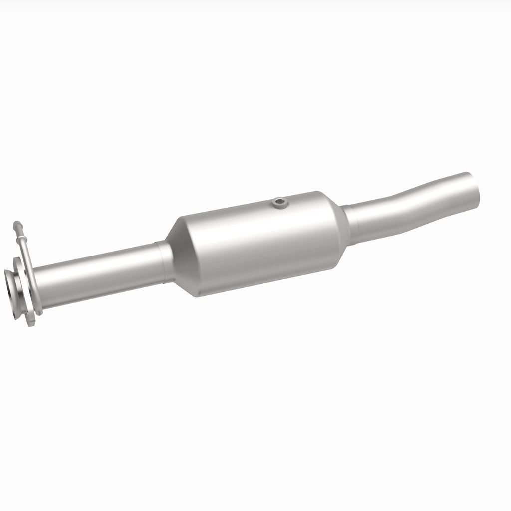 MagnaFlow Exhaust Products 280434 OEM Grade Direct-Fit Catalytic Converter for Select Ford F-350 Super Duty, Ford F-450 Super Duty, Ford F-550 Super Duty