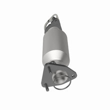 Load image into Gallery viewer, MagnaFlow Exhaust Products 5481665 California CARB Direct-Fit Catalytic Converter for Select Nissan Frontier, Nissan Pathfinder, Nissan Xterra