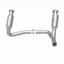 Load image into Gallery viewer, MagnaFlow Exhaust Products 21-972 OEM Grade Direct-Fit Catalytic Converter for Select Dodge Dakota