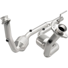 Load image into Gallery viewer, MagnaFlow Exhaust Products 23178 HM Grade Direct-Fit Catalytic Converter for Select Jeep Grand Cherokee