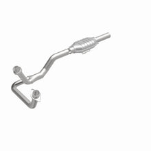 Load image into Gallery viewer, MagnaFlow Exhaust Products 93316 Standard Grade Direct-Fit Catalytic Converter for Select Ford E-150 Econoline, Ford E-150 Econoline Club Wagon, Ford E-250 Econoline, Ford E-250 Econoline Club Wagon, Ford E-350 Econoline, Ford E-350 Econoline Club Wagon