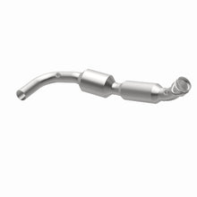 Load image into Gallery viewer, MagnaFlow Exhaust Products 5582311 California CARB Direct-Fit Catalytic Converter for Select Ford E-150, Ford E-250