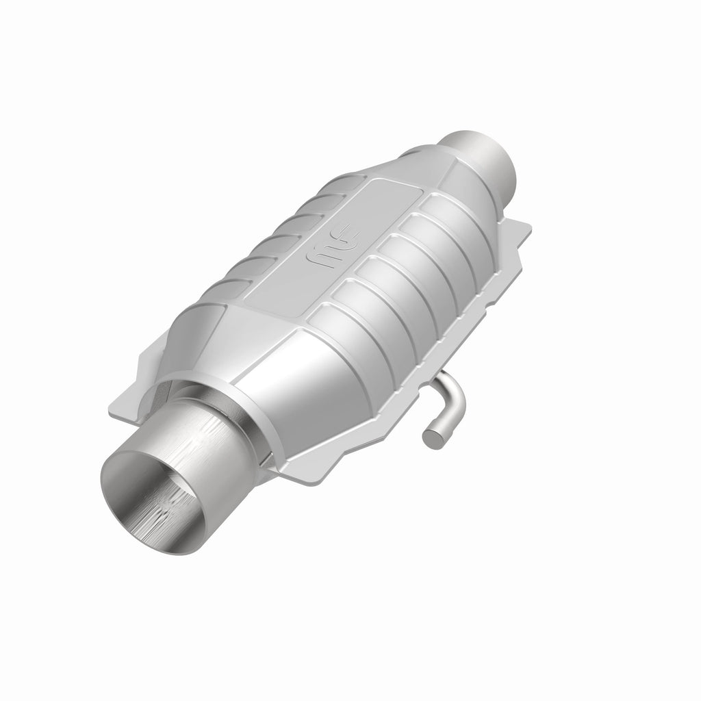 MagnaFlow Exhaust Products 334015 California CARB Universal Catalytic Converter for Select Dodge B100, Dodge B150, Dodge D150, Dodge Dakota, Dodge Ramcharger, Ford Bronco, Ford E-100 Econoline, Ford E-100 Econoline Club Wagon, Ford E-150 Econoline, Ford