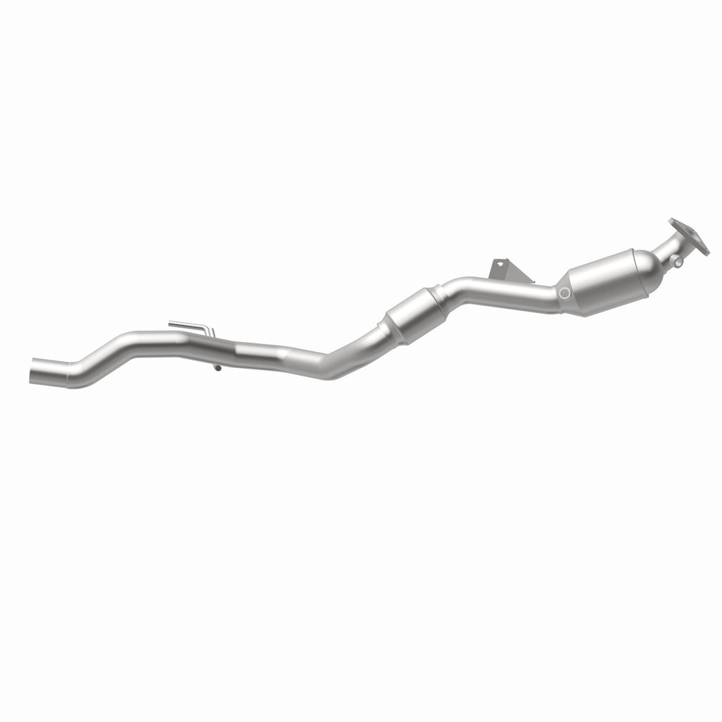 MagnaFlow Exhaust Products 52410 OEM Grade Direct-Fit Catalytic Converter for Select Porsche Cayenne, Volkswagen Touareg