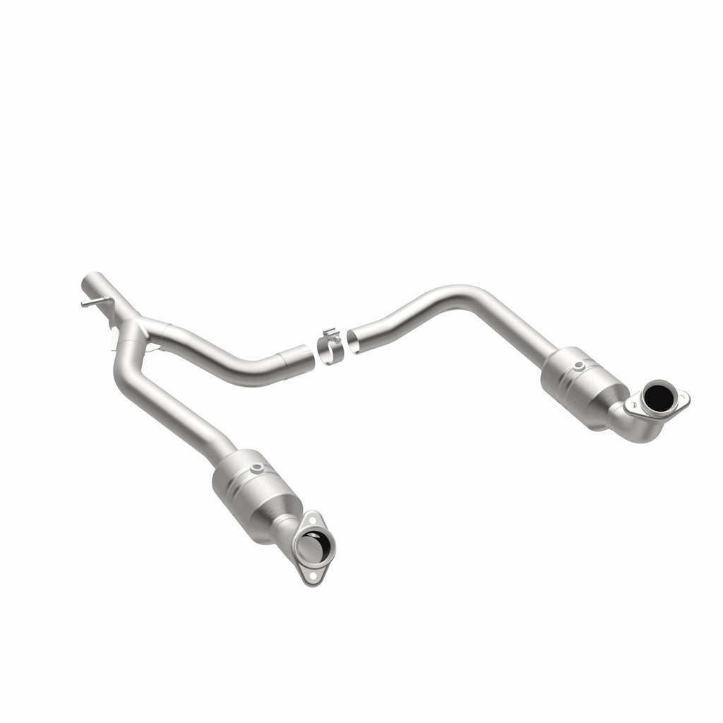 MagnaFlow Exhaust Products 52153 OEM Grade Direct-Fit Catalytic Converter for Select Ford E-150, Ford E-250