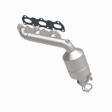 Load image into Gallery viewer, MagnaFlow Exhaust Products 51254 OEM Grade Manifold Catalytic Converter for Select Suzuki Grand Vitara, Suzuki XL-7