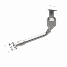 Load image into Gallery viewer, MagnaFlow Exhaust Products 5461926 California CARB Direct-Fit Catalytic Converter for Select Chevrolet Malibu, Pontiac G6, Saturn Aura