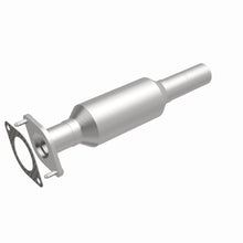 Load image into Gallery viewer, MagnaFlow Exhaust Products 5671808 California CARB Direct-Fit Catalytic Converter for Select Ford Taurus, Ford Taurus X, Mercury Sable