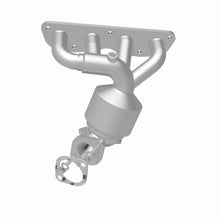 Load image into Gallery viewer, MagnaFlow Exhaust Products 22-081 OEM Grade Manifold Catalytic Converter for Select Hyundai Elantra, Hyundai Elantra Coupe, Hyundai Elantra GT, Kia Forte, Kia Forte Koup, Kia Soul