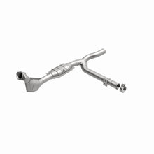 Load image into Gallery viewer, MagnaFlow Exhaust Products 93395 HM Grade Direct-Fit Catalytic Converter for Select Ford F-150, Ford F-250
