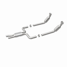Load image into Gallery viewer, MagnaFlow Exhaust Products 4561082 California CARB Direct-Fit Catalytic Converter for Select Ford Thunderbird, Lincoln LS