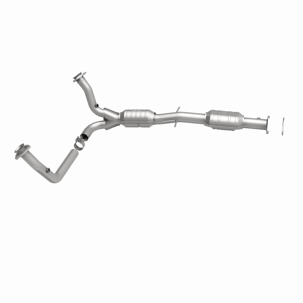 MagnaFlow Exhaust Products 49945 OEM Grade Direct-Fit Catalytic Converter for Select Chevrolet S10