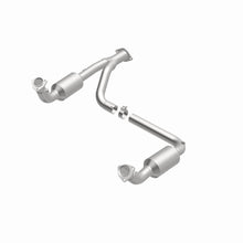 Load image into Gallery viewer, MagnaFlow Exhaust Products 4451420 California CARB Direct-Fit Catalytic Converter for Select Cadillac Escalade, Chevrolet Tahoe, GMC Yukon