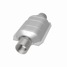 Load image into Gallery viewer, MagnaFlow Exhaust Products 91005 Standard Grade Universal Catalytic Converter for Select Audi V8 Quattro, Buick Regal, Buick Skylark, Chevrolet LLV, Chevrolet S10, Chrysler Cordoba, Chrysler Daytona, Chrysler Imperial, Chrysler LeBaron, Chrysler New