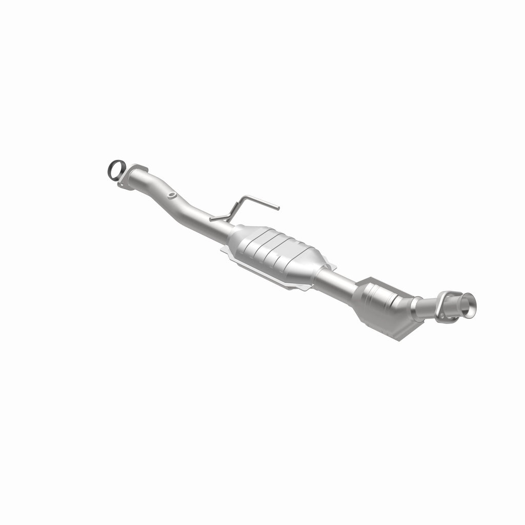 MagnaFlow Exhaust Products 51733 OEM Grade Direct-Fit Catalytic Converter for Select Ford Ranger, Mazda B2500