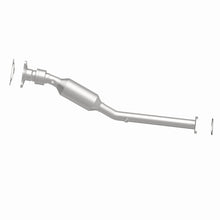 Load image into Gallery viewer, MagnaFlow Exhaust Products 5461137 California CARB Direct-Fit Catalytic Converter for Select Chevrolet Cobalt, Chevrolet HHR, Saturn Ion