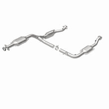 Load image into Gallery viewer, MagnaFlow Exhaust Products 447253 California CARB Direct-Fit Catalytic Converter for Select Ford Explorer, Mercury Mountaineer