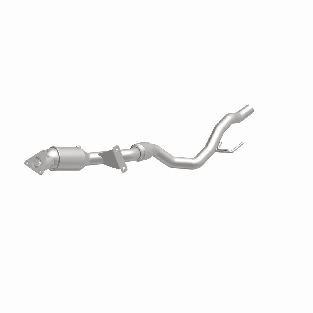MagnaFlow Exhaust Products 52410 OEM Grade Direct-Fit Catalytic Converter for Select Porsche Cayenne, Volkswagen Touareg