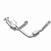 Load image into Gallery viewer, MagnaFlow Exhaust Products 5451709 California CARB Direct-Fit Catalytic Converter for Select Jeep Commander, Jeep Grand Cherokee