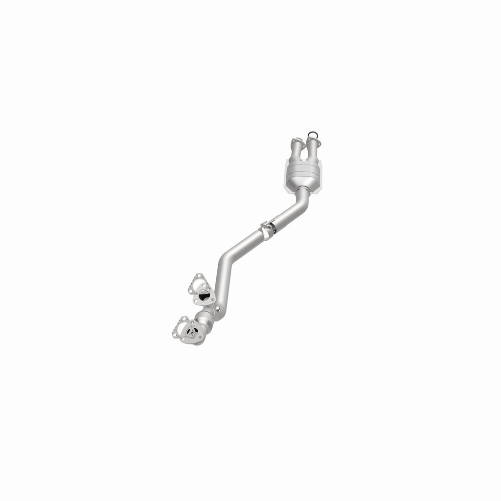 MagnaFlow Exhaust Products 23558 Standard Grade Direct-Fit Catalytic Converter for Select BMW 533i, BMW 633CSi