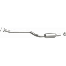 Load image into Gallery viewer, MagnaFlow Exhaust Products 5571375 California CARB Direct-Fit Catalytic Converter for Select BMW 528i, BMW 528i xDrive, BMW 528xi