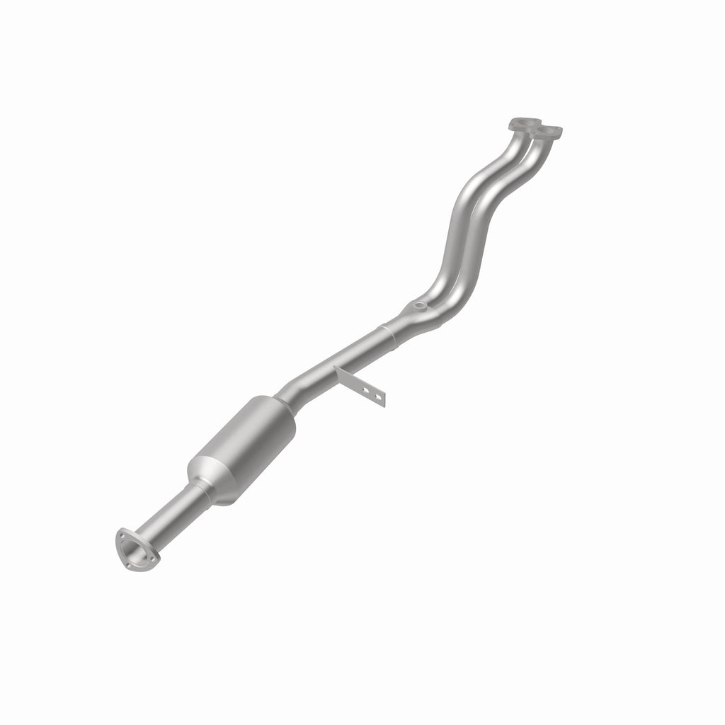 MagnaFlow Exhaust Products 23511 Standard Grade Direct-Fit Catalytic Converter for Select Alfa Romeo Spider