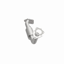 Load image into Gallery viewer, MagnaFlow Exhaust Products 3322470 California CARB Direct-Fit Catalytic Converter for Select Buick Commercial Chassis, Buick Roadmaster, Cadillac Commercial Chassis, Cadillac Fleetwood, Chevrolet Caprice, Chevrolet Impala