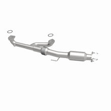Load image into Gallery viewer, MagnaFlow Exhaust Products 5592282 California CARB Direct-Fit Catalytic Converter for Select Honda Odyssey
