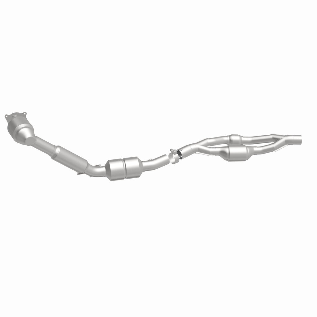 MagnaFlow Exhaust Products 49715 OEM Grade Direct-Fit Catalytic Converter for Select Audi TT, Audi TT Quattro