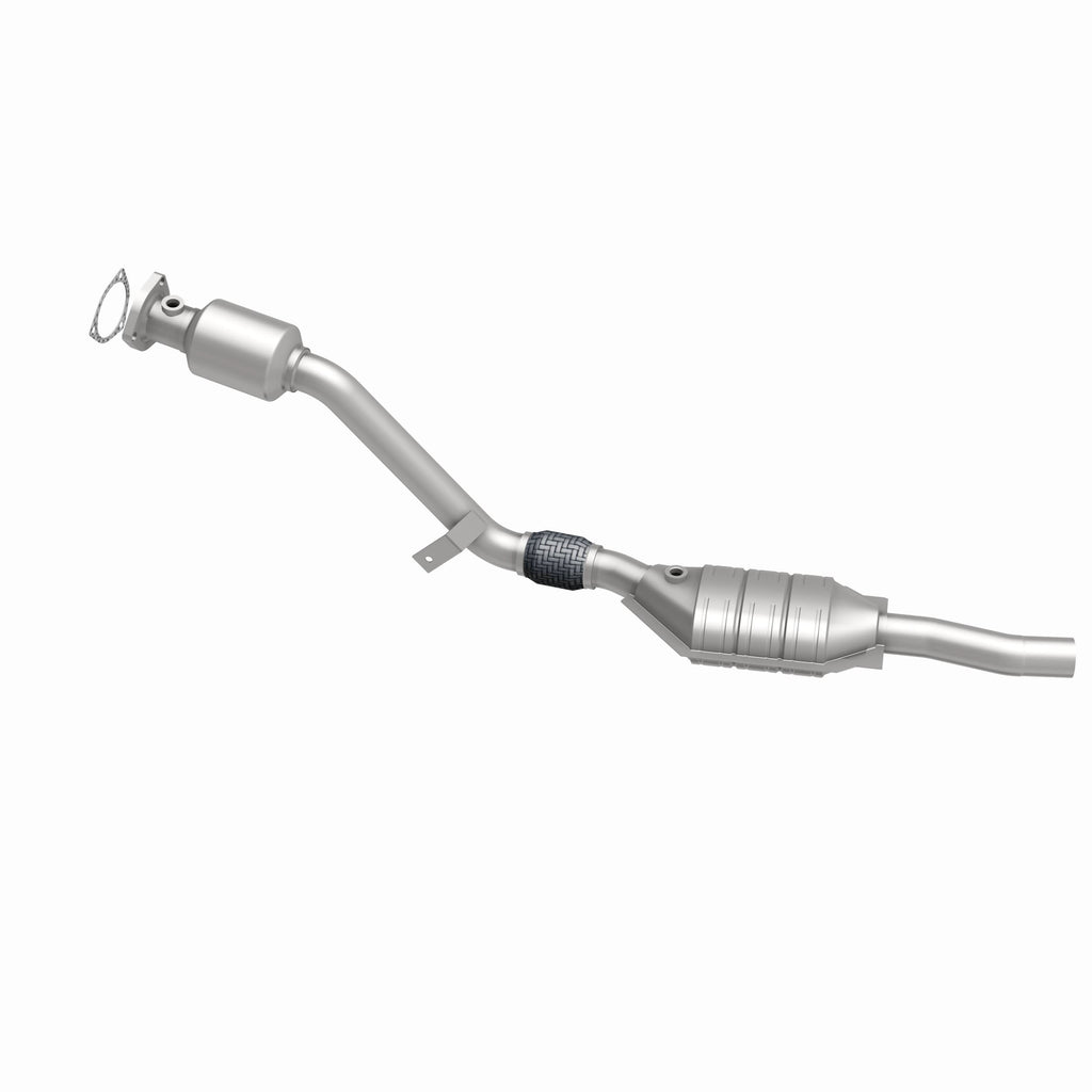MagnaFlow Exhaust Products 51589 OEM Grade Direct-Fit Catalytic Converter for Select Audi A6, Audi A6 Quattro, Volkswagen Passat