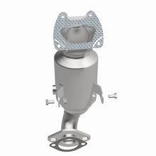 Load image into Gallery viewer, MagnaFlow Exhaust Products 5551994 California CARB Manifold Catalytic Converter for Select Ram ProMaster 1500, Ram ProMaster 2500, Ram ProMaster