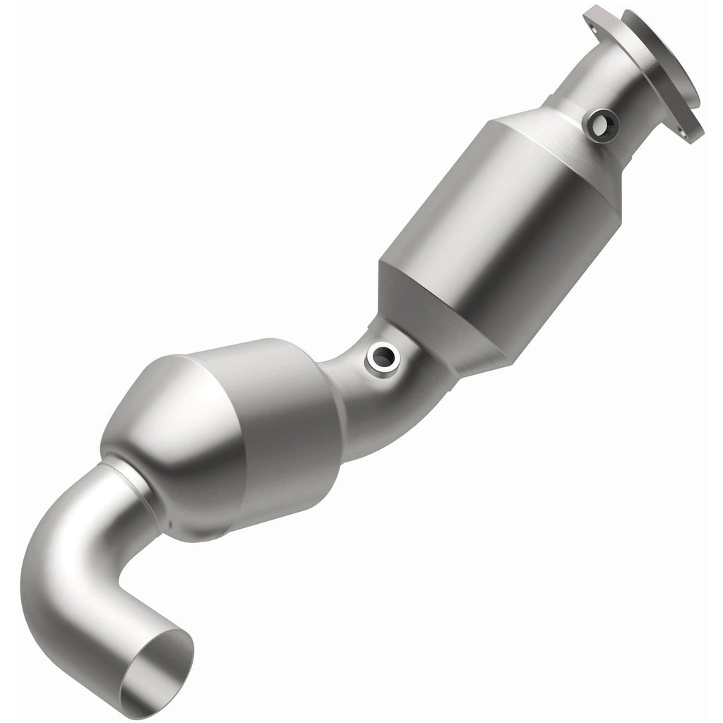 MagnaFlow Exhaust Products 280267 OEM Grade Direct-Fit Catalytic Converter for Select Ford Expedition, Ford F-150, Lincoln Navigator