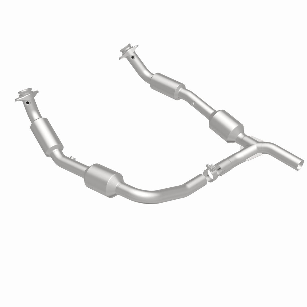 MagnaFlow Exhaust Products 5582640 California CARB Direct-Fit Catalytic Converter for Select Ford E-150, Ford E-250