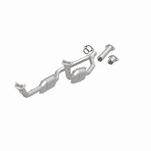Load image into Gallery viewer, MagnaFlow Exhaust Products 23821 Standard Grade Direct-Fit Catalytic Converter for Select Land Rover Range Rover