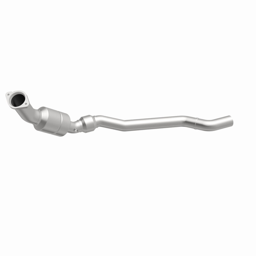 MagnaFlow Exhaust Products 51585 OEM Grade Direct-Fit Catalytic Converter for Select Chrysler 300, Dodge Charger, Dodge Magnum