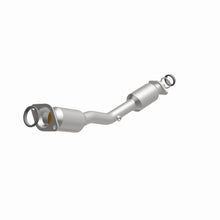 Load image into Gallery viewer, MagnaFlow Exhaust Products 5411327 California CARB Direct-Fit Catalytic Converter for Select Nissan Cube