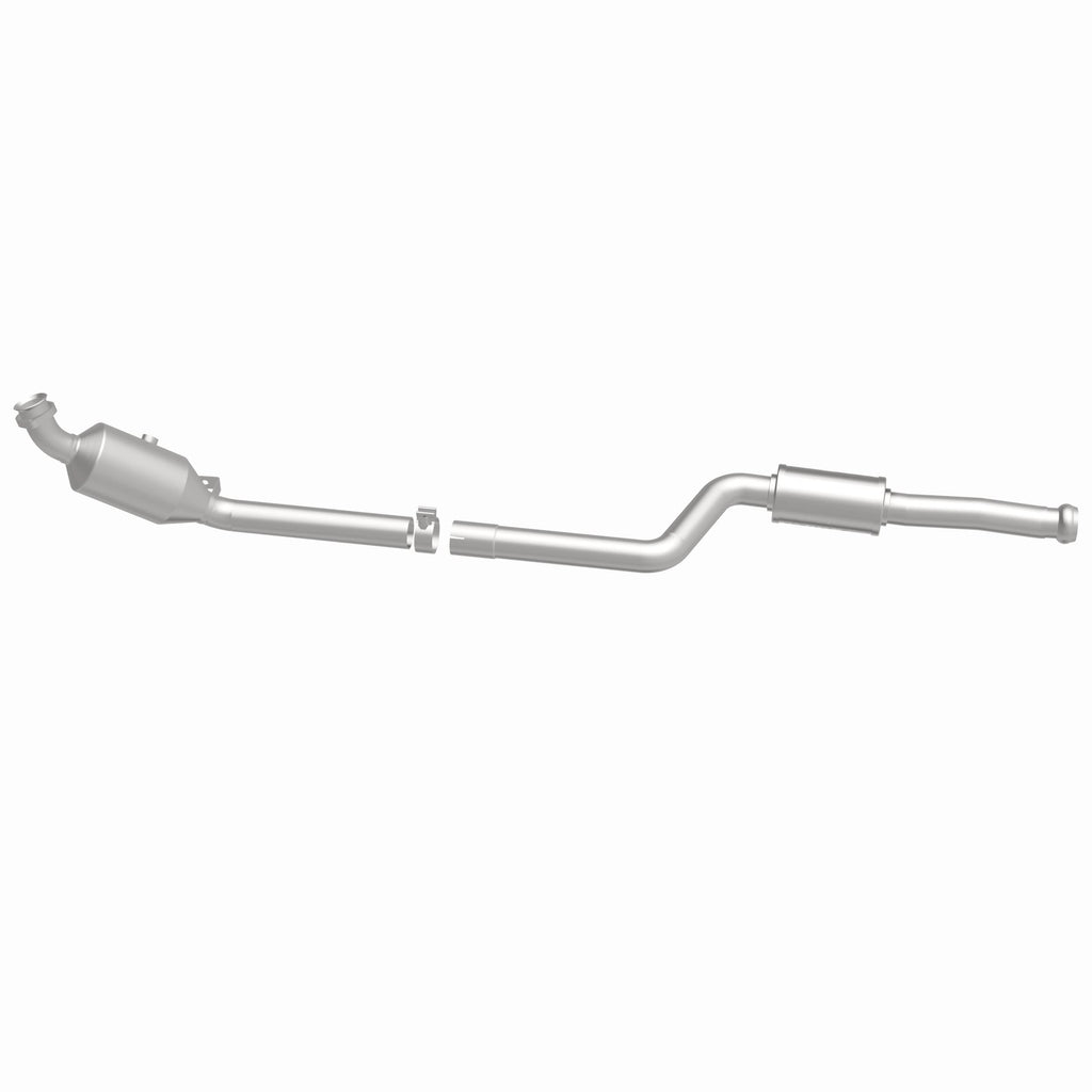MagnaFlow Exhaust Products 21-497 OEM Grade Direct-Fit Catalytic Converter for Select Mercedes-Benz C300