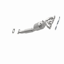 Load image into Gallery viewer, MagnaFlow Exhaust Products 5531052 California CARB Manifold Catalytic Converter for Select Ford Focus