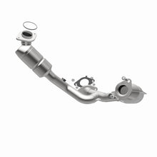 Load image into Gallery viewer, MagnaFlow Exhaust Products 444226 California CARB Direct-Fit Catalytic Converter for Select Ford Taurus, Mercury Sable