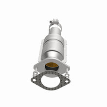 Load image into Gallery viewer, MagnaFlow Exhaust Products 557229 California CARB Direct-Fit Catalytic Converter for Select Chevrolet Malibu