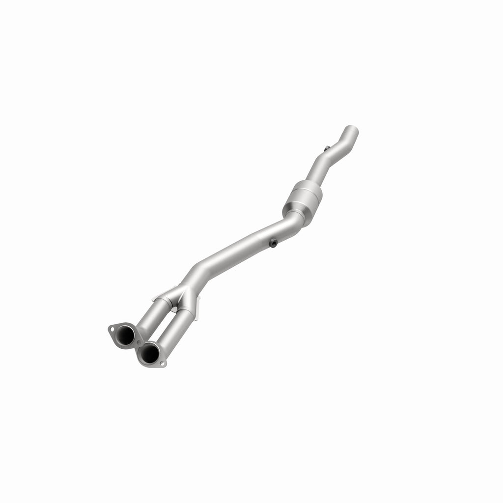 MagnaFlow Exhaust Products 4481687 California CARB Direct-Fit Catalytic Converter for Select BMW 840Ci