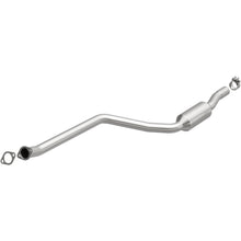 Load image into Gallery viewer, MagnaFlow Exhaust Products 5571374 California CARB Direct-Fit Catalytic Converter for Select BMW 528i, BMW 528i xDrive, BMW 528xi