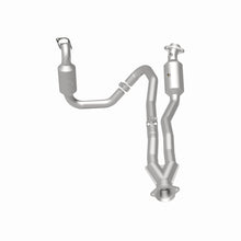 Load image into Gallery viewer, MagnaFlow Exhaust Products 21-710 OEM Grade Direct-Fit Catalytic Converter for Select Ford Transit-150, Ford Transit-250, Ford Transit-350, Ford Transit-350 HD