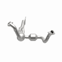 Load image into Gallery viewer, MagnaFlow Exhaust Products 23067 HM Grade Direct-Fit Catalytic Converter for Select Jeep Grand Cherokee