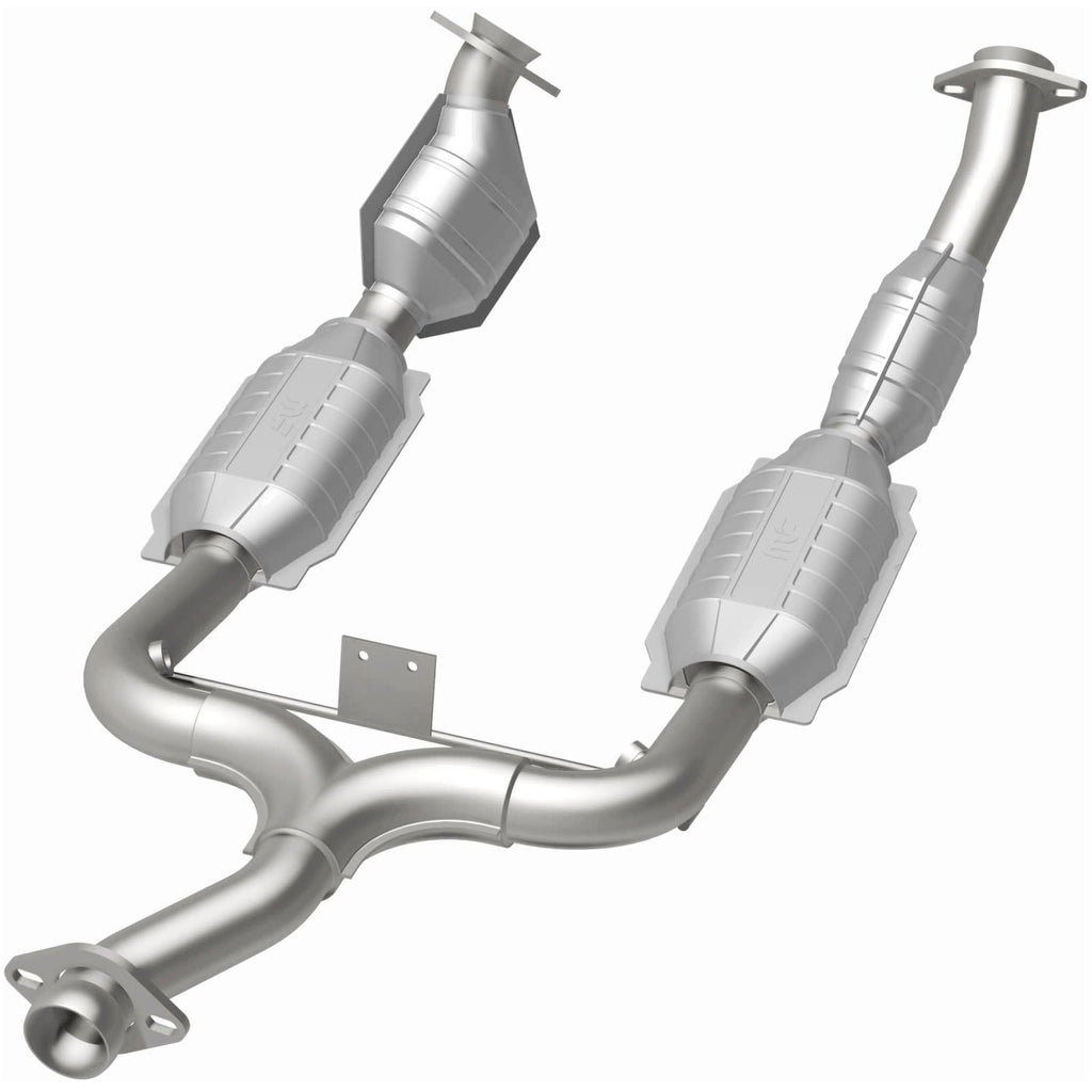 MagnaFlow Exhaust Products 441108 California CARB Direct-Fit Catalytic Converter for Select Ford Mustang
