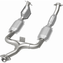 Load image into Gallery viewer, MagnaFlow Exhaust Products 441108 California CARB Direct-Fit Catalytic Converter for Select Ford Mustang